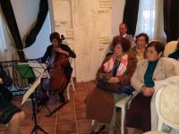 Класическа музика в изпълнение на флейтистката Донка Владимирова и виолончелистката Донка Сайян