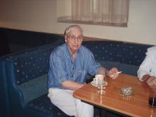Илия Буржев в бургаския клуб на дейците на културата, юни 2006 г.