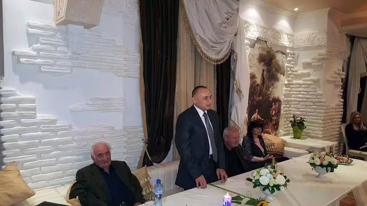 Спомоществователят на изданието, д-р Васил Костадинов, собственик на Медико-диагностична лаборатория “Лина”