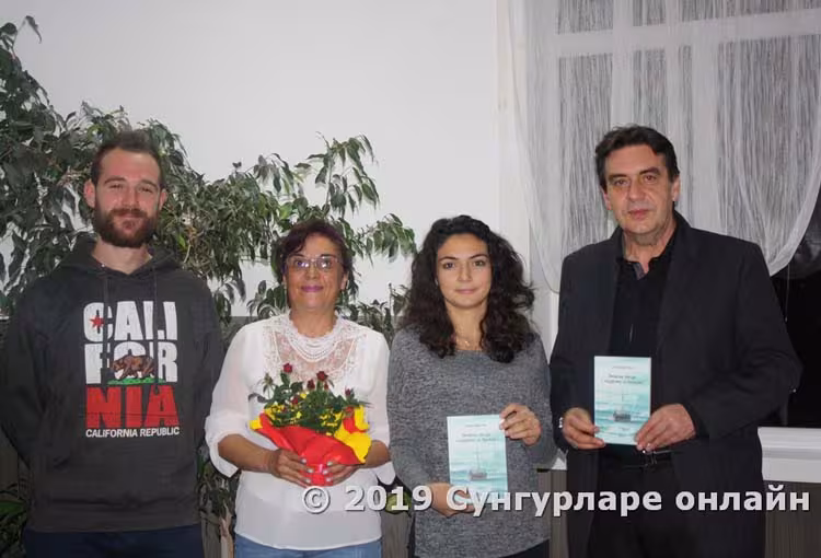 Златка Христова с гостите: издателя Денчо Михов, писателката Таня Мир и актьора Светлин Къров, снимка “Сунгурларе онлайн”
